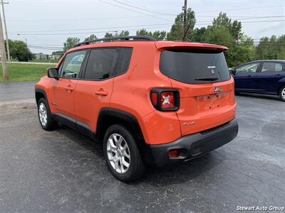 2017 Jeep Renegade Latitude   - Photo 4 - Pataskala, OH 43062