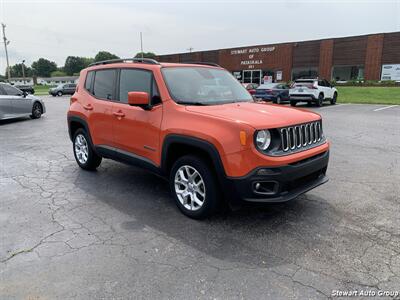 2017 Jeep Renegade Latitude   - Photo 2 - Pataskala, OH 43062