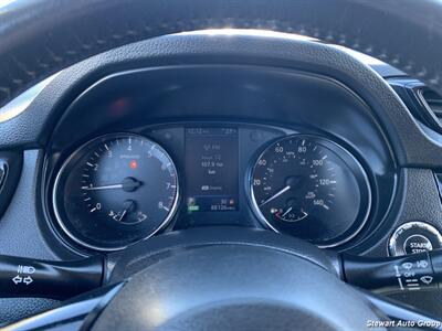 2019 Nissan Rogue SV AWD   - Photo 29 - Pataskala, OH 43062