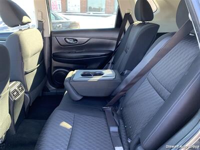 2019 Nissan Rogue SV AWD   - Photo 22 - Pataskala, OH 43062