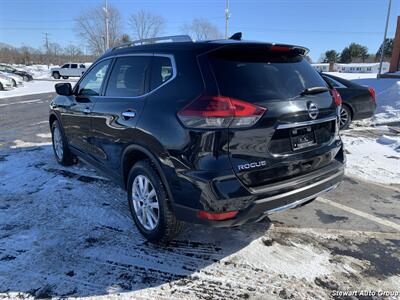 2019 Nissan Rogue SV AWD   - Photo 14 - Pataskala, OH 43062