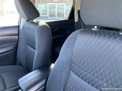 2019 Nissan Rogue SV AWD   - Photo 20 - Pataskala, OH 43062