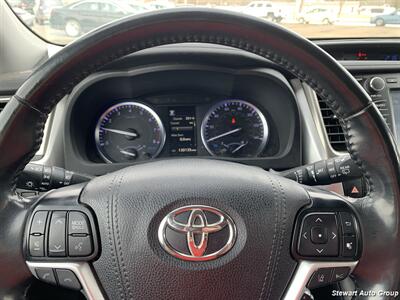 2019 Toyota Highlander SE AWD   - Photo 30 - Pataskala, OH 43062