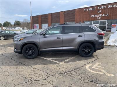 2019 Toyota Highlander SE AWD   - Photo 5 - Pataskala, OH 43062