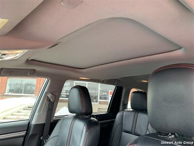 2019 Toyota Highlander SE AWD   - Photo 19 - Pataskala, OH 43062