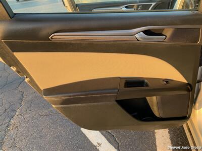 2017 Ford Fusion S   - Photo 19 - Pataskala, OH 43062