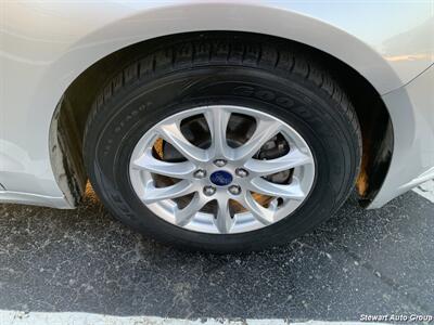 2017 Ford Fusion S   - Photo 9 - Pataskala, OH 43062