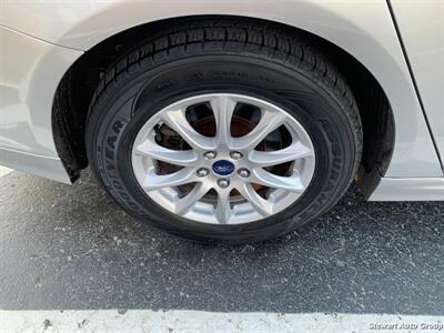 2017 Ford Fusion S   - Photo 10 - Pataskala, OH 43062