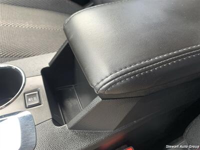 2017 Chevrolet Equinox LT AWD - Photo 33 - Pataskala, OH 43062