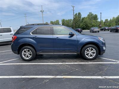 2017 Chevrolet Equinox LT AWD - Photo 9 - Pataskala, OH 43062