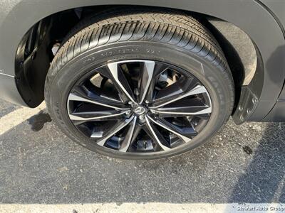 2023 Mazda CX-50 2.5 S Premium Plus AWD   - Photo 11 - Pataskala, OH 43062
