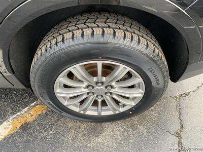 2017 Cadillac XT5 Luxury AWD - Photo 15 - Pataskala, OH 43062