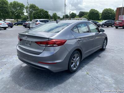 2018 Hyundai ELANTRA SEL - Photo 4 - Pataskala, OH 43062