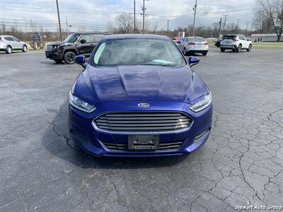 2016 Ford Fusion S   - Photo 2 - Pataskala, OH 43062