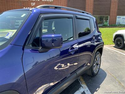 2017 Jeep Renegade Latitude 4x4 - Photo 5 - Pataskala, OH 43062