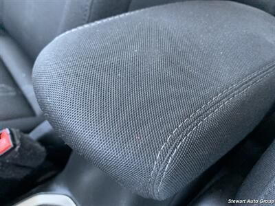 2017 Jeep Renegade Latitude 4x4 - Photo 36 - Pataskala, OH 43062