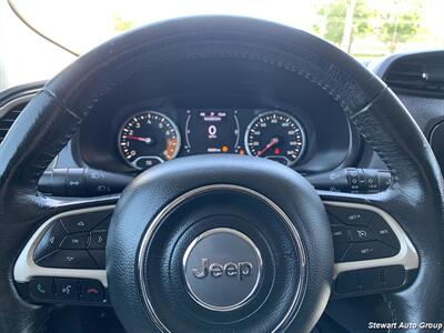 2017 Jeep Renegade Latitude 4x4 - Photo 27 - Pataskala, OH 43062