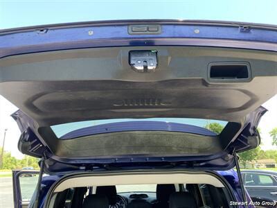 2017 Jeep Renegade Latitude 4x4 - Photo 22 - Pataskala, OH 43062