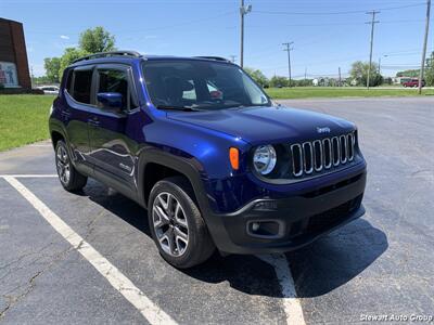 2017 Jeep Renegade Latitude 4x4 - Photo 3 - Pataskala, OH 43062