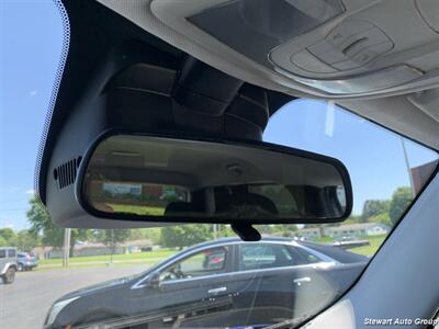 2017 Jeep Renegade Latitude 4x4 - Photo 28 - Pataskala, OH 43062