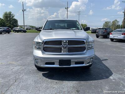 2016 RAM 1500 Big Horn Crew Cab 4x4 - Photo 2 - Pataskala, OH 43062