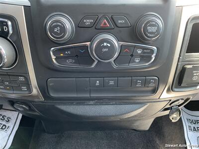 2016 RAM 1500 Big Horn Crew Cab 4x4 - Photo 28 - Pataskala, OH 43062
