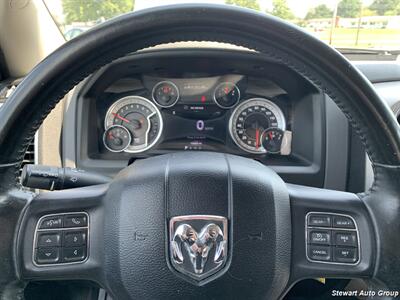 2016 RAM 1500 Big Horn Crew Cab 4x4 - Photo 21 - Pataskala, OH 43062