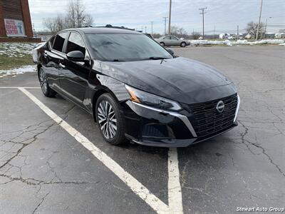 2023 Nissan Altima 2.5 SV   - Photo 3 - Pataskala, OH 43062