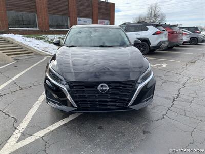 2023 Nissan Altima 2.5 SV   - Photo 2 - Pataskala, OH 43062