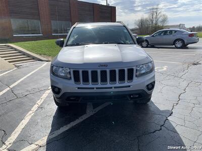 2017 Jeep Compass Sport 75th Anniversary 4x4   - Photo 2 - Pataskala, OH 43062