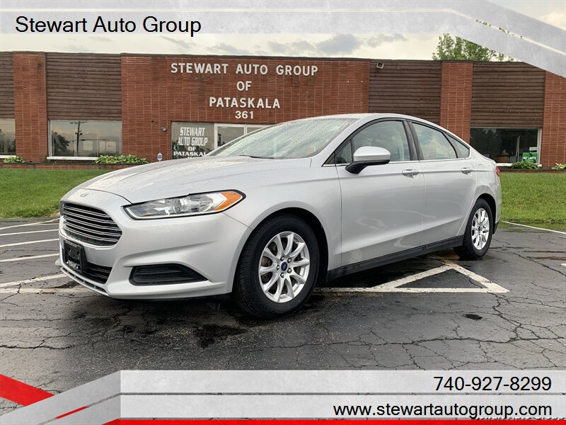 2016 Ford Fusion S  