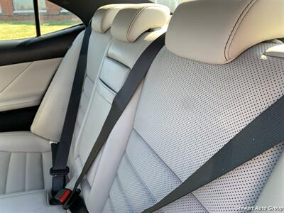2014 Lexus IS 250   - Photo 22 - Pataskala, OH 43062
