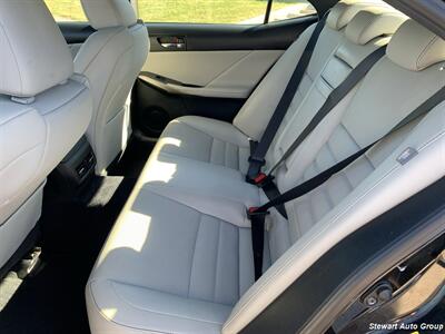 2014 Lexus IS 250   - Photo 21 - Pataskala, OH 43062