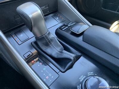 2014 Lexus IS 250   - Photo 34 - Pataskala, OH 43062