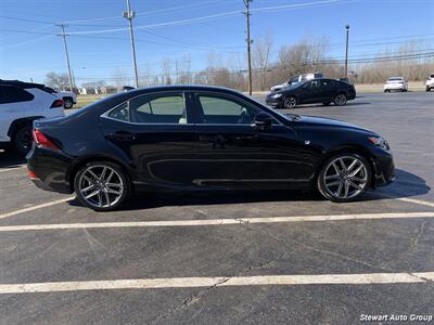 2014 Lexus IS 250   - Photo 6 - Pataskala, OH 43062