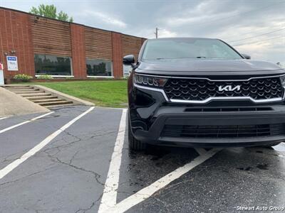 2022 Kia Sorento LX   - Photo 4 - Pataskala, OH 43062