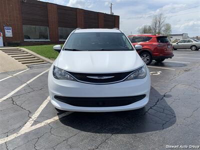 2021 Chrysler Voyager LXi   - Photo 2 - Pataskala, OH 43062