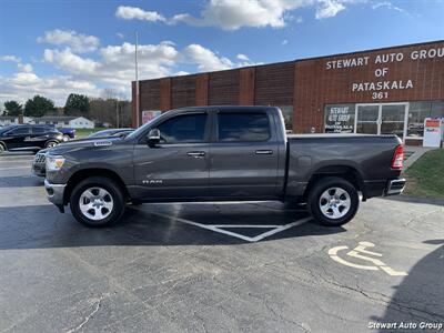 2019 RAM 1500 Big Horn Crew Cab 4x4   - Photo 6 - Pataskala, OH 43062