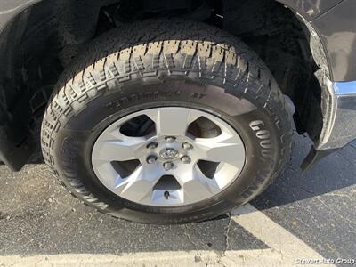 2019 RAM 1500 Big Horn Crew Cab 4x4   - Photo 9 - Pataskala, OH 43062