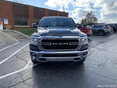2019 RAM 1500 Big Horn Crew Cab 4x4   - Photo 2 - Pataskala, OH 43062