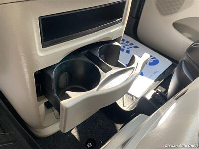 2014 Chrysler Town & Country Touring   - Photo 40 - Pataskala, OH 43062