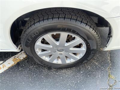 2014 Chrysler Town & Country Touring   - Photo 15 - Pataskala, OH 43062