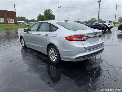 2017 Ford Fusion S - Photo 3 - Pataskala, OH 43062