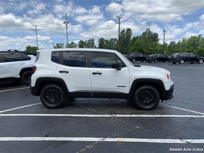 2018 Jeep Renegade Sport - Photo 8 - Pataskala, OH 43062