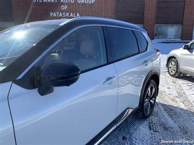2023 Nissan Rogue Platinum Premium Pkg AWD   - Photo 6 - Pataskala, OH 43062