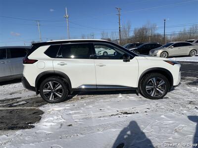 2023 Nissan Rogue Platinum Premium Pkg AWD   - Photo 9 - Pataskala, OH 43062