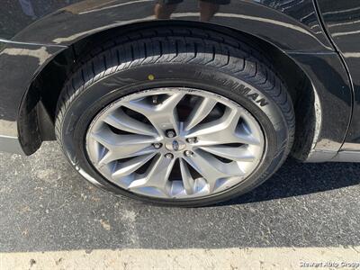 2018 Ford Taurus Limited   - Photo 10 - Pataskala, OH 43062