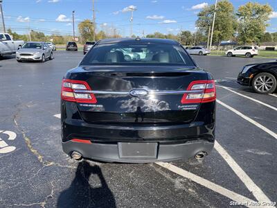 2018 Ford Taurus Limited   - Photo 12 - Pataskala, OH 43062