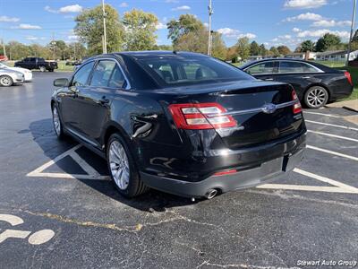 2018 Ford Taurus Limited   - Photo 13 - Pataskala, OH 43062