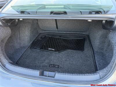 2021 Volkswagen Jetta SE   - Photo 39 - San Marcos, CA 92078